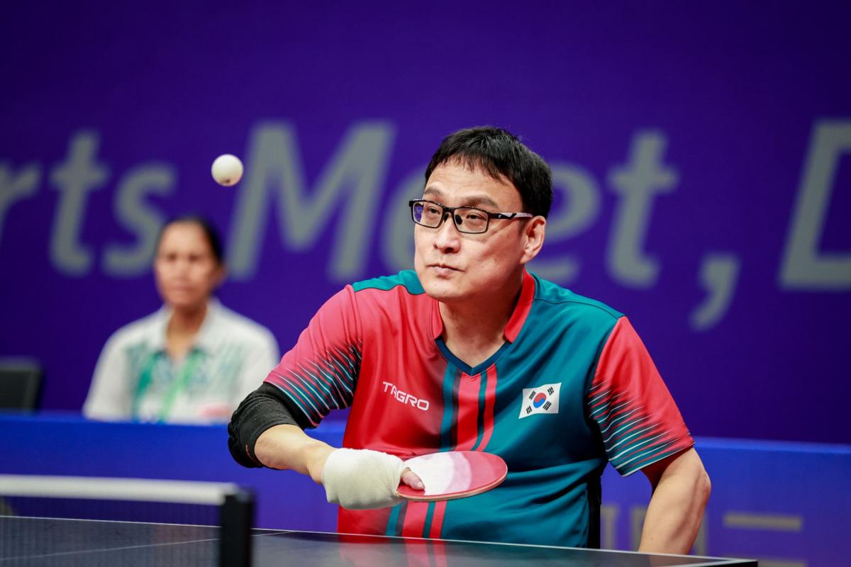 Table tennis Paralympian preparing in Naples for 2024 games